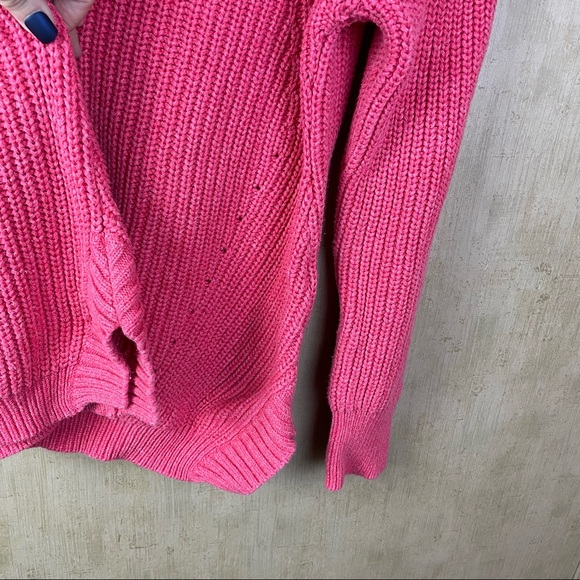 Vineyard Vines Coral Sweater Size Medium - Picture 3 of 8